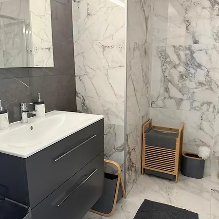 Apartamento Delmar 1 *